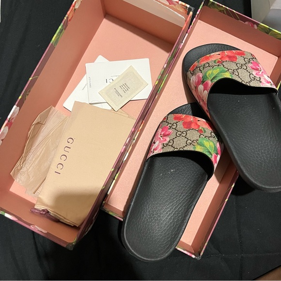 Gucci Sandals - Picture 3 of 3